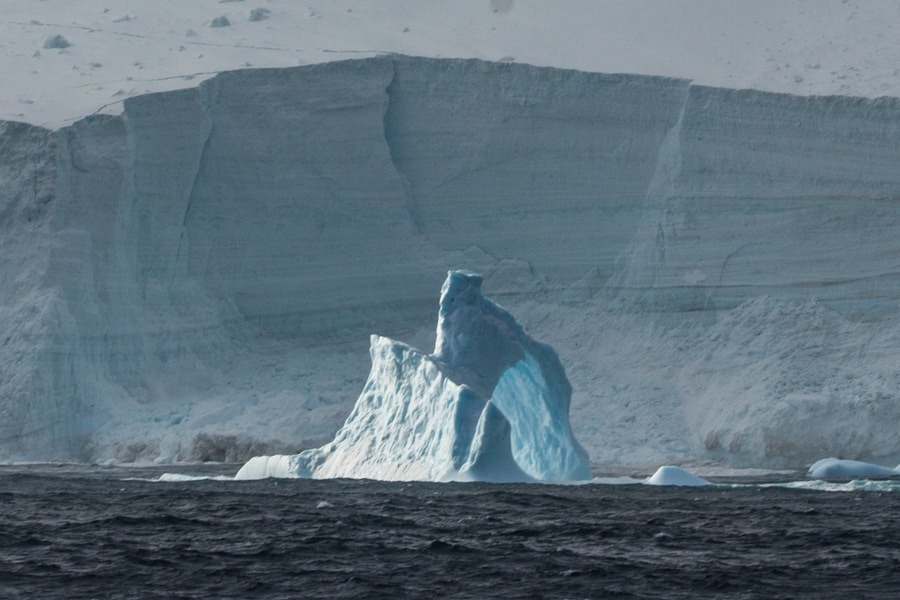 iceberg images antarctica