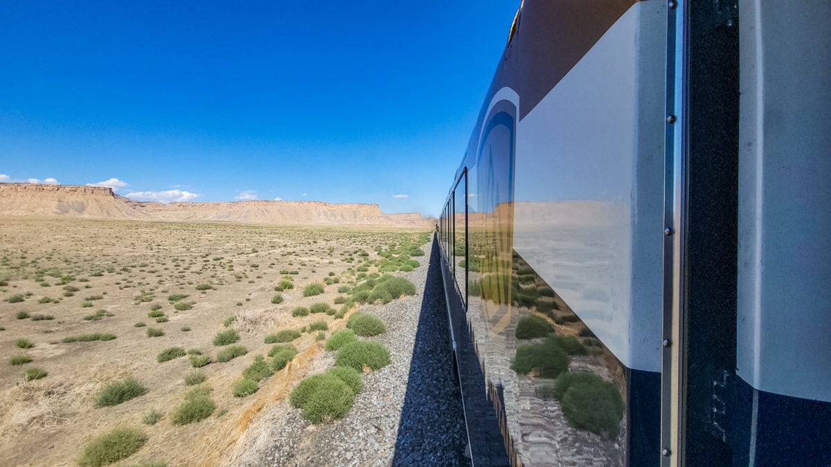 rocky mountaineer train