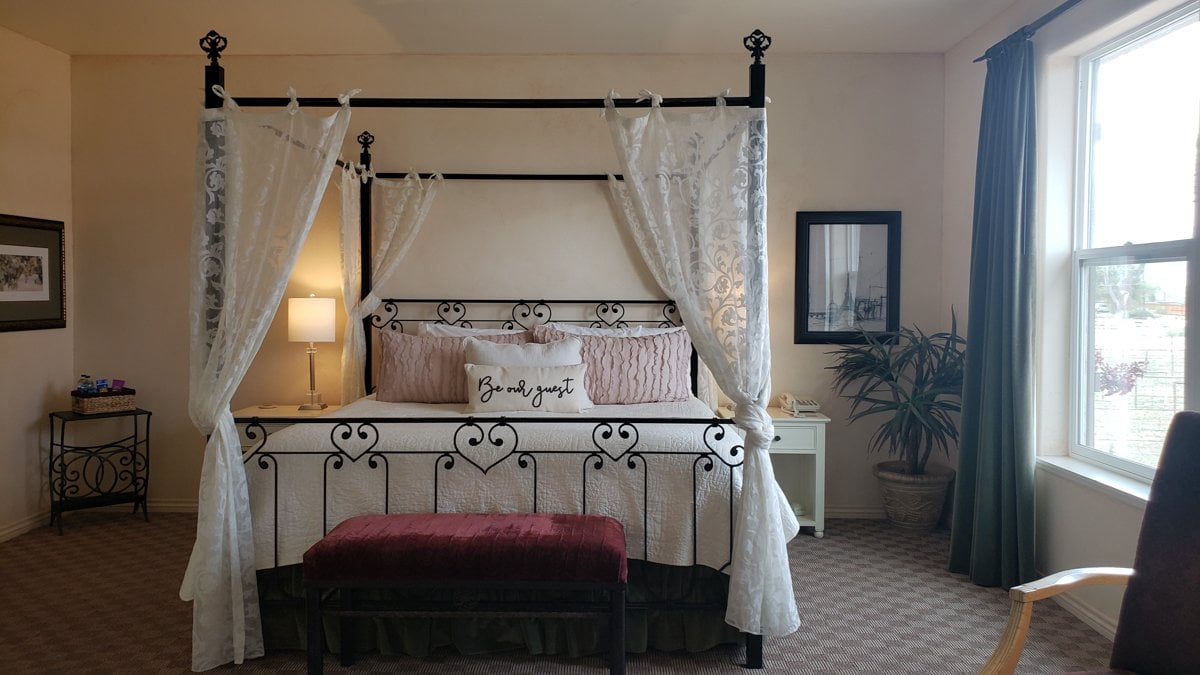 two rivers winery and chateau